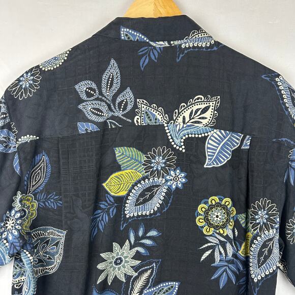 Tommy Bahama Floral 100% Silk Button Down Shirt Blue Beach Tropical Men's Size M - Picture 9 of 11